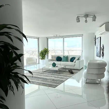 Olympus Penthouse 360 View Διαμέρισμα Λάρνακα