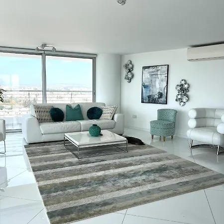 Olympus Penthouse 360 View Διαμέρισμα